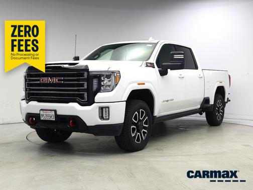 White 2023 GMC Sierra 2500 AT4