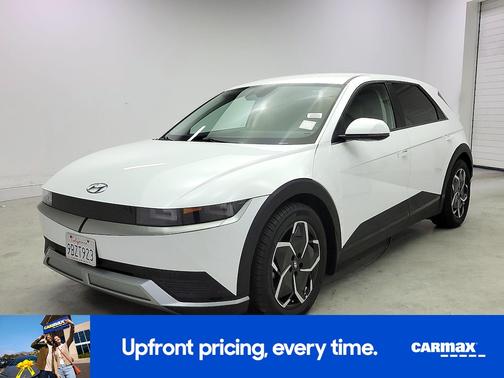 White 2022 Hyundai IONIQ 5 SEL