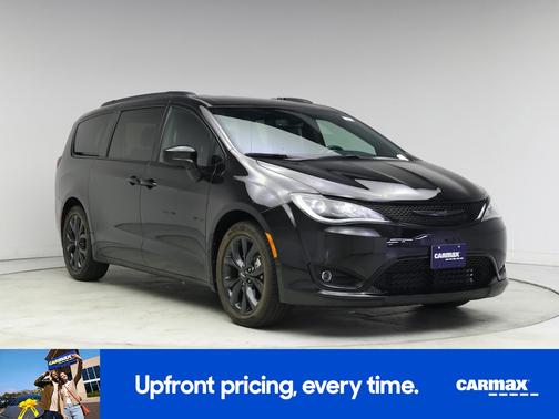 2020 Chrysler Pacifica Touring