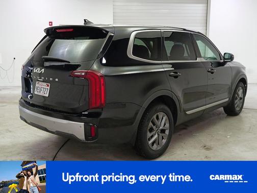 2023 Kia Telluride LX