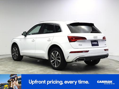 White 2024 Audi Q5 S-Line Premium Plus