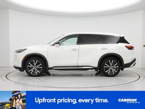 White 2023 INFINITI QX60 Sensory