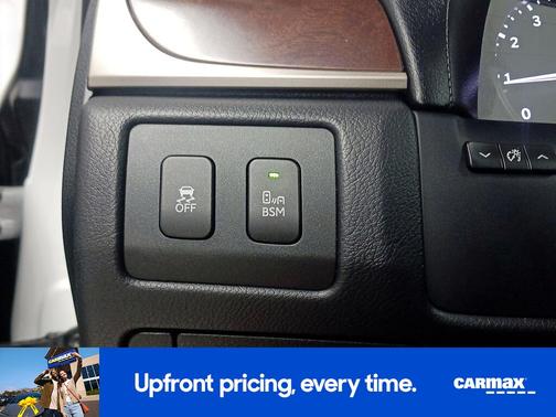 White 2015 Lexus GS 350