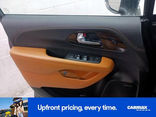 2022 Chrysler Pacifica Hybrid Pinnacle