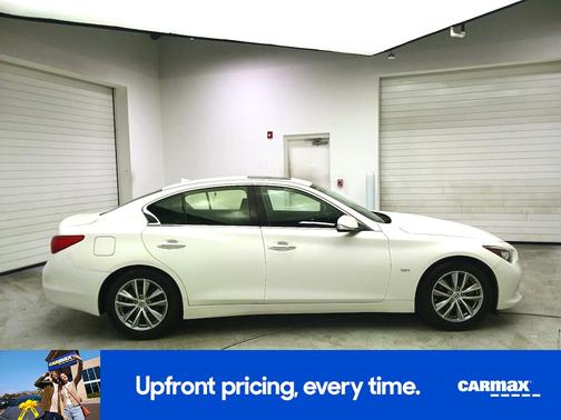 White 2017 INFINITI Q50 Premium