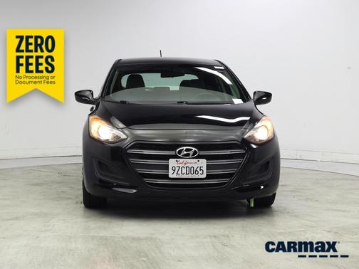 Black 2017 Hyundai ELANTRA GT