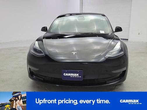 Black 2023 Tesla Model 3