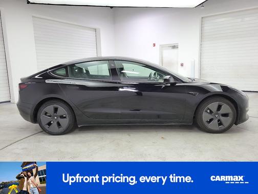 Black 2023 Tesla Model 3