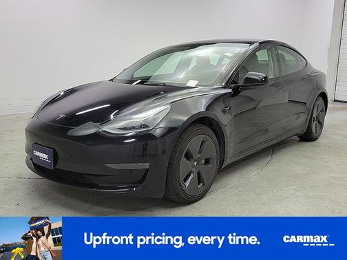 Black 2023 Tesla Model 3