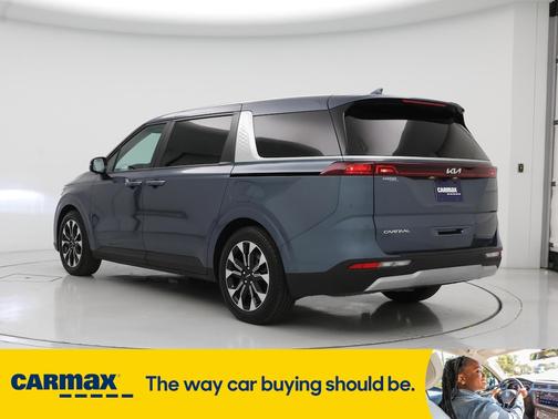 2024 Kia Carnival EX