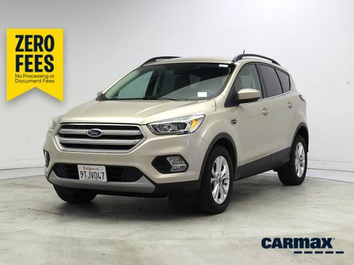 Gold 2018 Ford Escape SEL