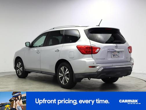Silver 2017 Nissan Pathfinder SV
