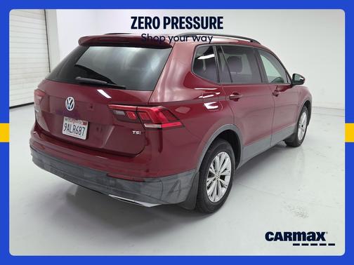 Red 2018 Volkswagen Tiguan S