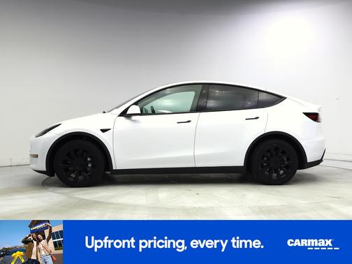 White 2023 Tesla Model Y Long Range