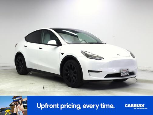 White 2023 Tesla Model Y Long Range