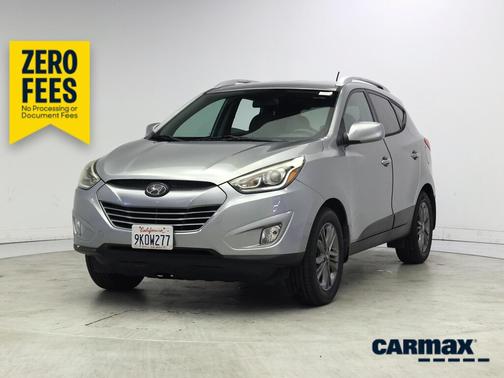 Gray 2015 Hyundai TUCSON SE