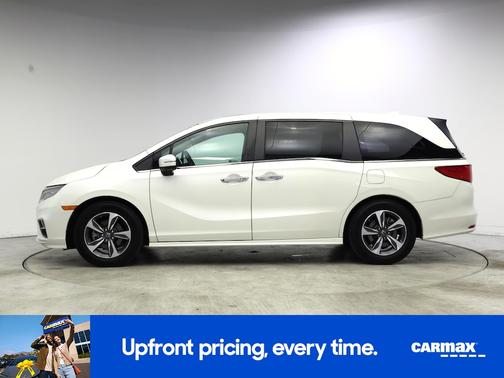 White 2019 Honda Odyssey Touring