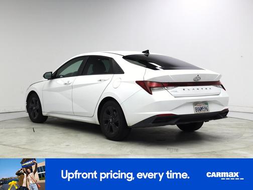 White 2021 Hyundai ELANTRA SEL