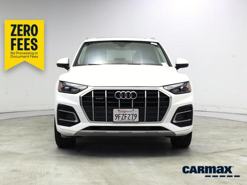 White 2023 Audi Q5 Premium