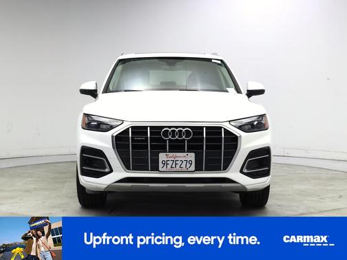White 2023 Audi Q5 Premium