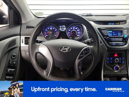 Black 2016 Hyundai ELANTRA SE