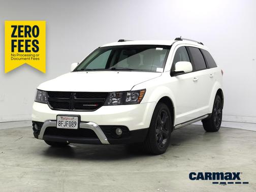 White 2018 Dodge Journey Crossroad