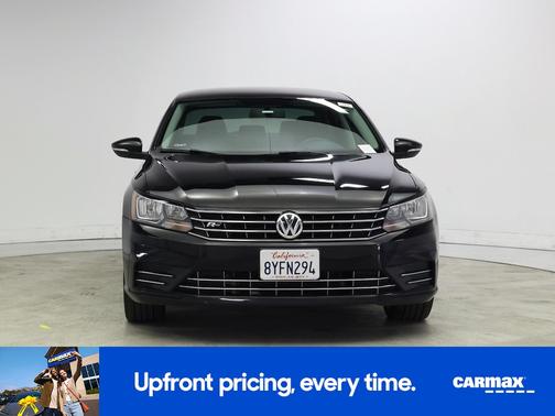2016 Volkswagen Passat R-Line