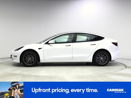 White 2022 Tesla Model 3