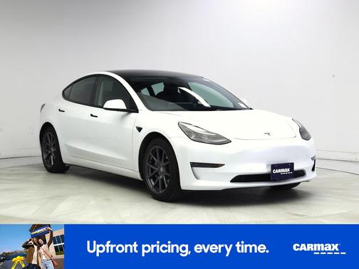 White 2022 Tesla Model 3