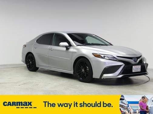2021 Toyota Camry Hybrid XSE