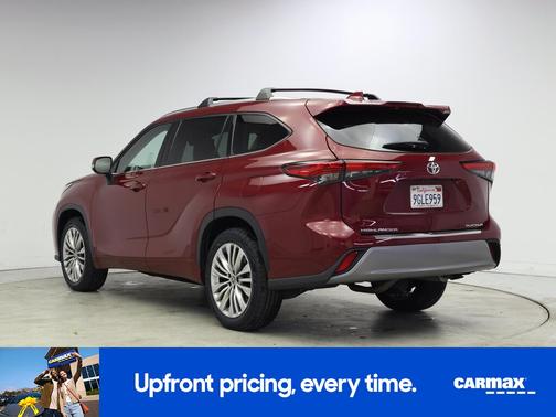 Red 2023 Toyota Highlander Platinum