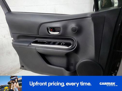 2015 Toyota Prius c Two