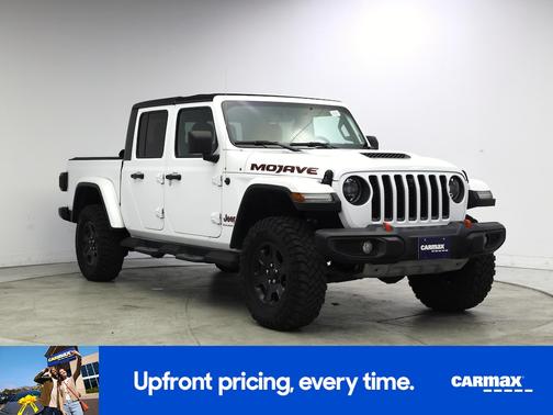 White 2023 Jeep Gladiator Mojave