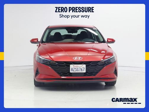 Red 2022 Hyundai ELANTRA SEL