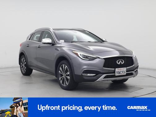 2018 INFINITI QX30 Essential