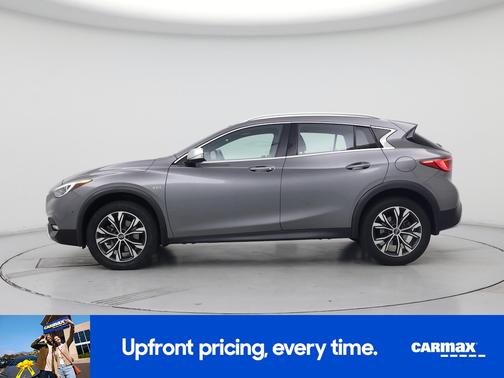 2018 INFINITI QX30 Essential