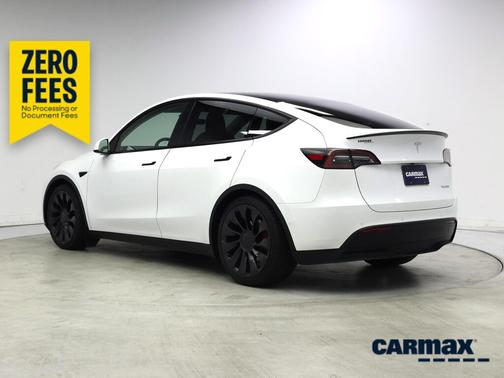 White 2023 Tesla Model Y Performance
