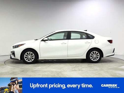 White 2019 Kia Forte FE
