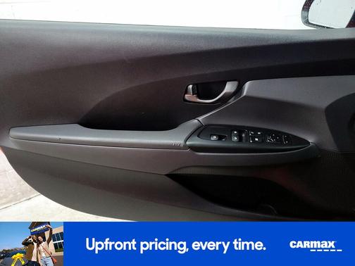 2020 Hyundai Veloster Premium