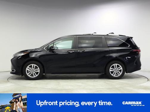 Black 2024 Toyota Sienna Limited