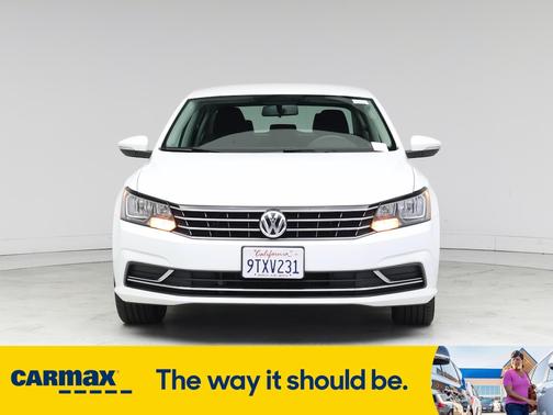 2016 Volkswagen Passat S