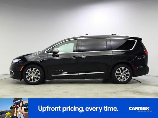 2023 Chrysler Pacifica Hybrid Pinnacle