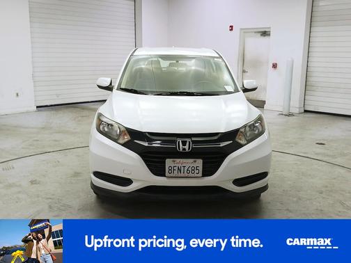 White 2018 Honda HR-V LX