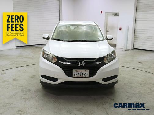 White 2018 Honda HR-V LX
