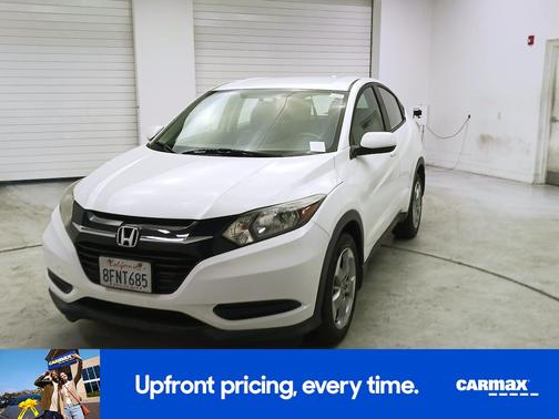 White 2018 Honda HR-V LX