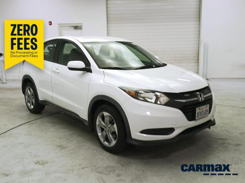 White 2018 Honda HR-V LX