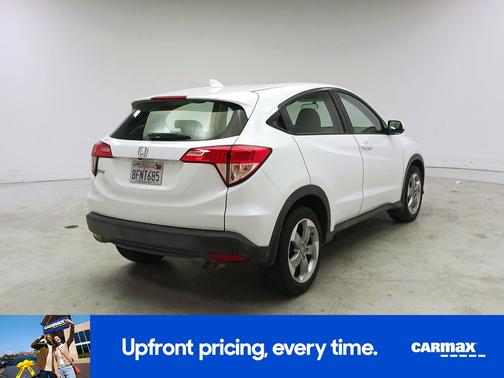 White 2018 Honda HR-V LX