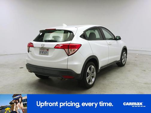 White 2018 Honda HR-V LX