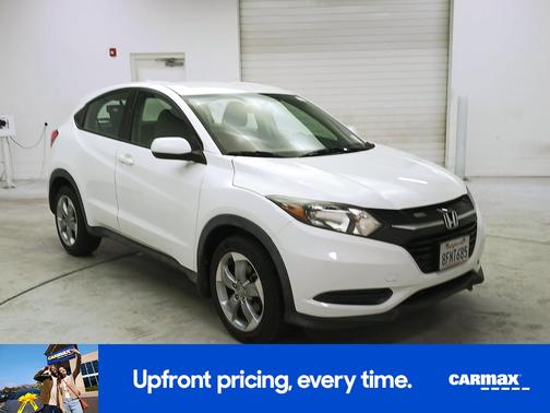 White 2018 Honda HR-V LX