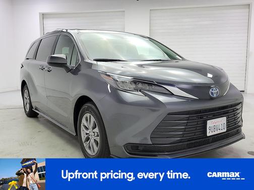 Gray 2025 Toyota Sienna LE